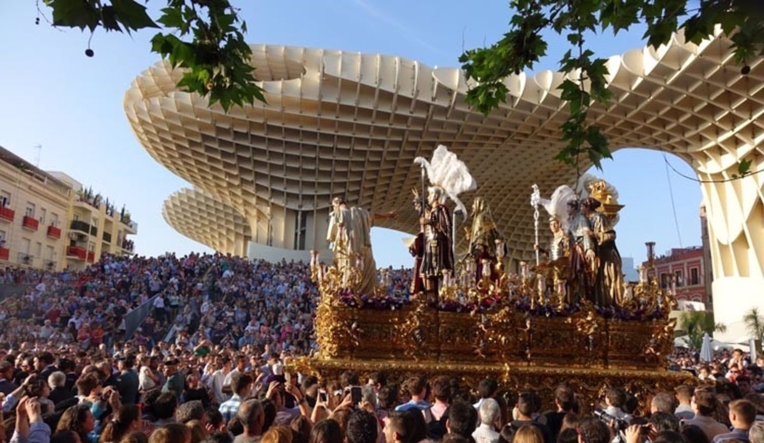 Eparkbilbao: parking aeropuerto de Bilbao, semana santa en sevilla