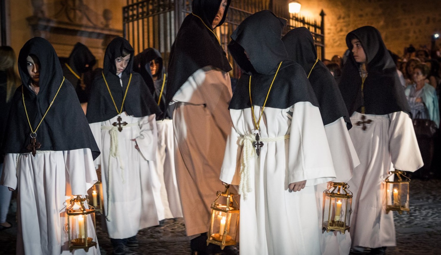 Eparkbilbao: parking aeropuerto de Bilbao, semana santa en Toledo